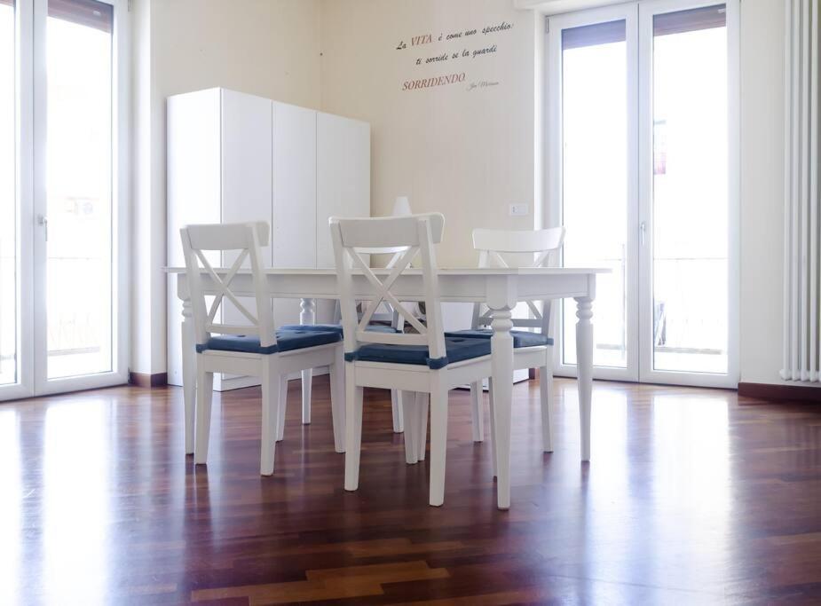 City Suite - Appartamento Spazioso Nel Centro Di Bari Exteriör bild